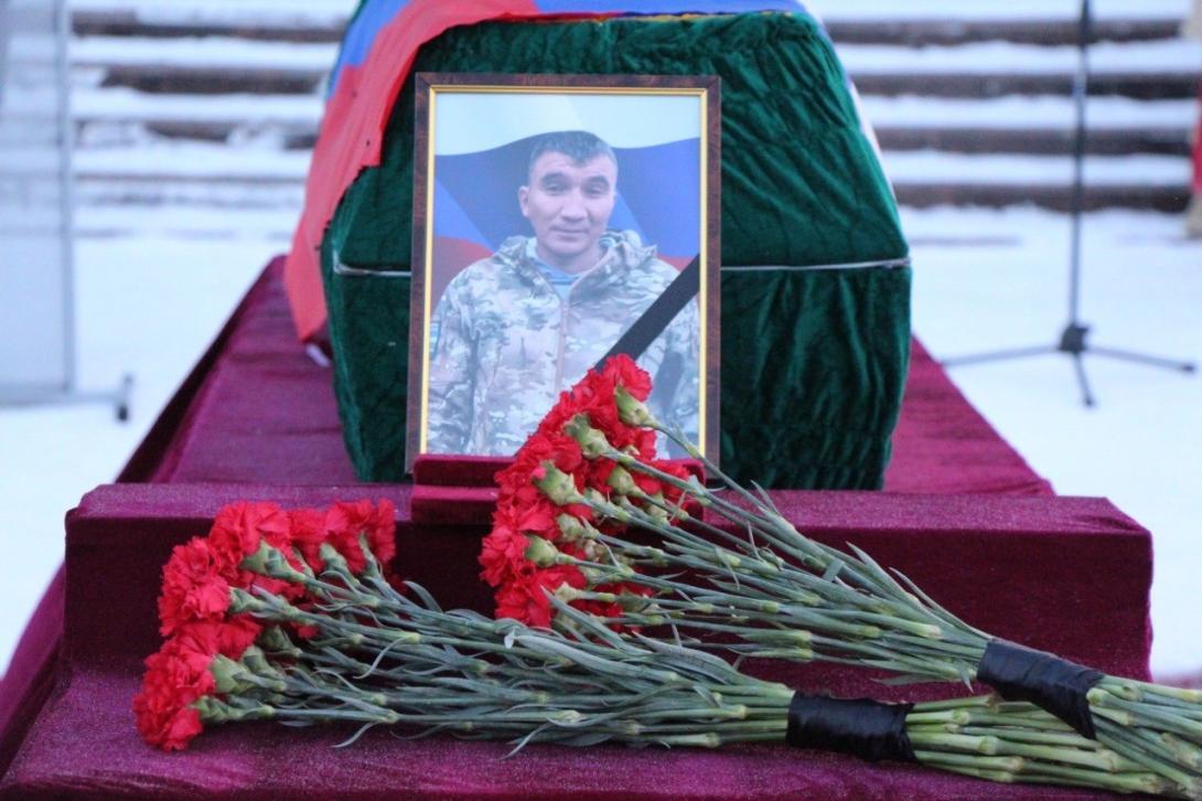 Чужая война Салаватов Рафис Гаярович
